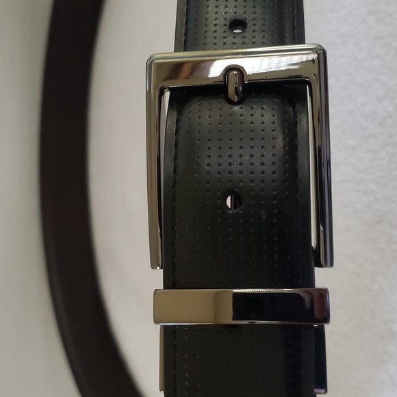 Swiss Gear | Men's Reversible Belt Black Brown Sliver Gunmetal Hardware XL - Picture 2 of 6